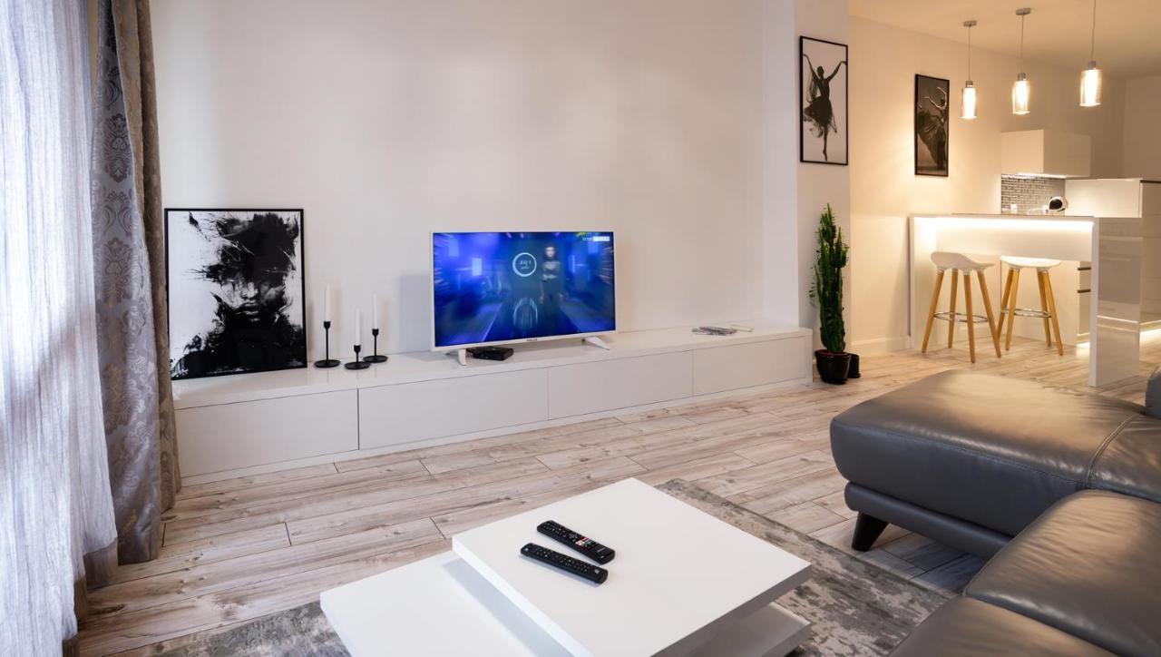 Ferienwohnung Beautiful Place In The Heart Of The City!!!! Plowdiw Exterior foto