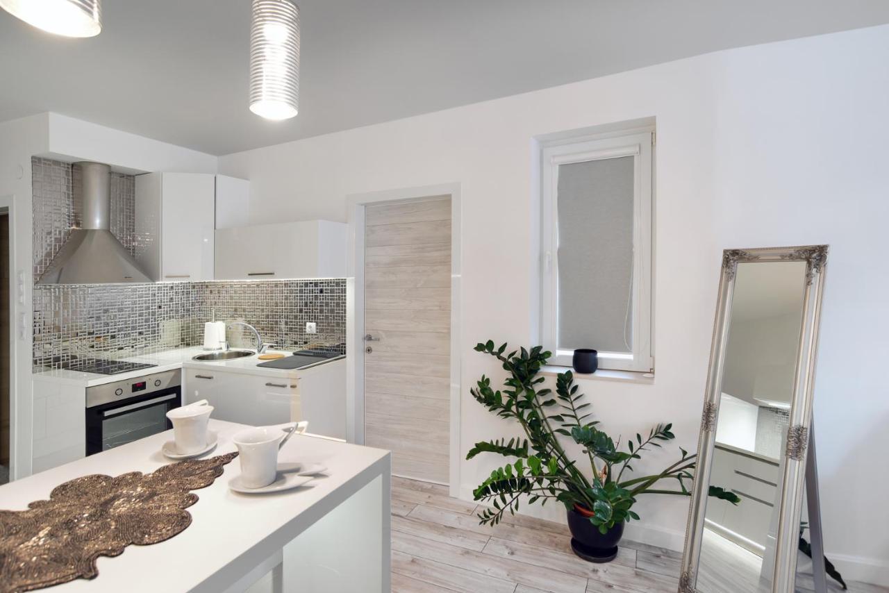 Ferienwohnung Beautiful Place In The Heart Of The City!!!! Plowdiw Exterior foto