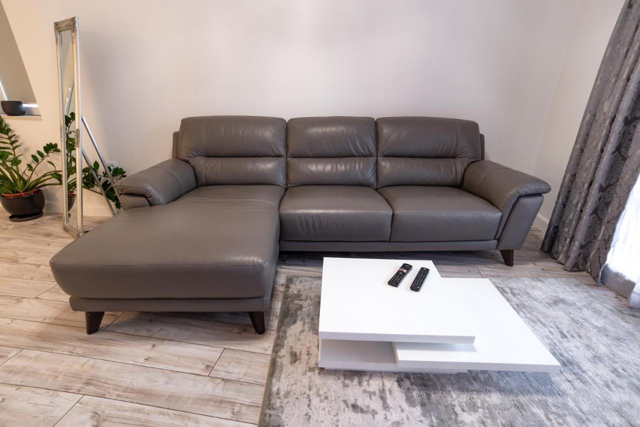 Ferienwohnung Beautiful Place In The Heart Of The City!!!! Plowdiw Exterior foto