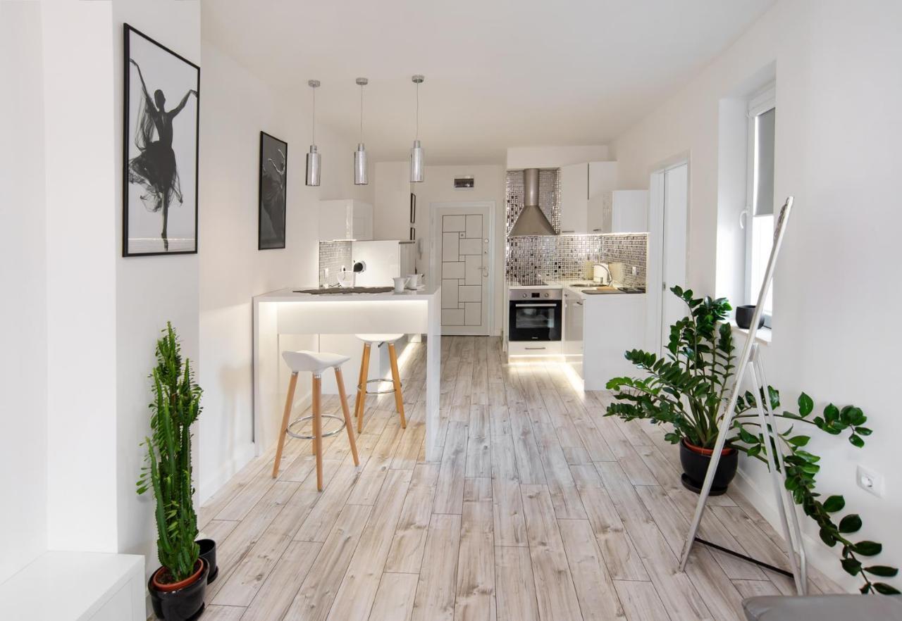 Ferienwohnung Beautiful Place In The Heart Of The City!!!! Plowdiw Exterior foto